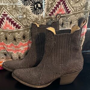 Old Gringo Mariella Western Brown Embossed Ankle Boots Booties 8 EUC